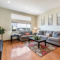<1 mi to Dome | 3BD 2.5BA | Townhouse | Garage -18