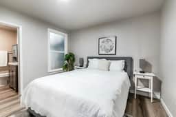 New Remodeled Private 1BR Downtown - 4 - Image 2