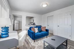 Fresh 1BR/1BA in Downtown Tacoma - 8 - Image 2