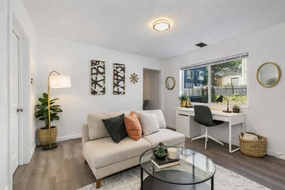 Lovely Remodeled 1BR in DT Tacoma - 6 - Image 1