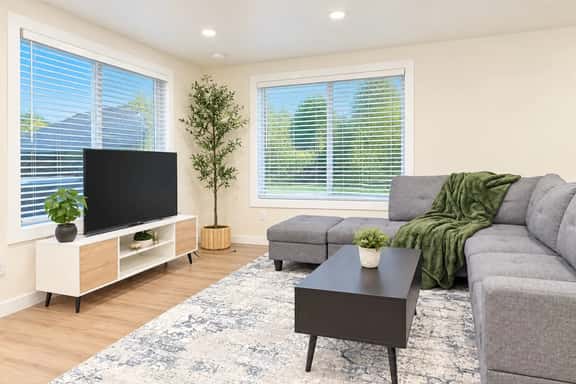 3BR + Den Renton Home | 2 Baths & AC - Image 1