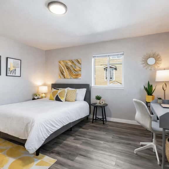 Charming Downtown Studio Near Hospitals - Unit 9 - Image 1