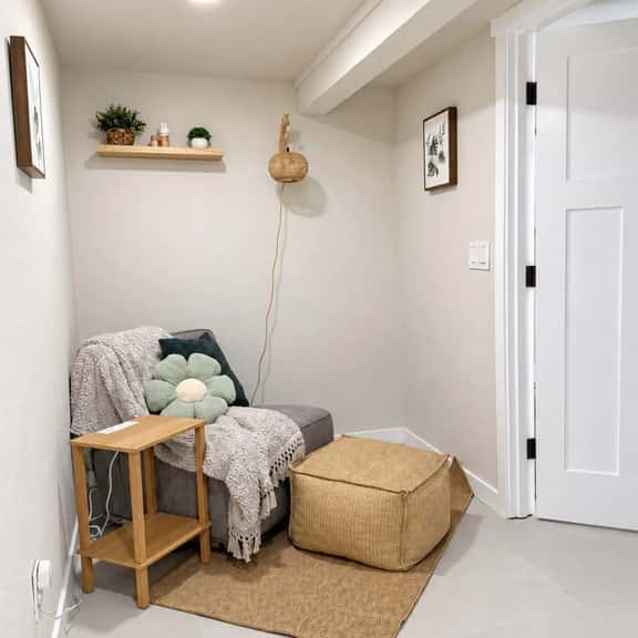 Modern 2BD/1BA Beacon Hill Home - A2 - Image 1