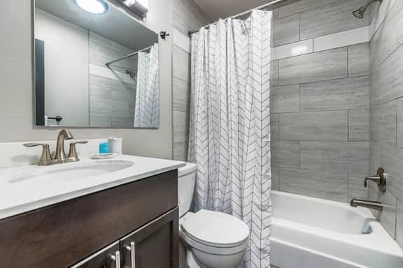 Lovely Private Studio Freshly Renovated Downtown 7 - Image 4