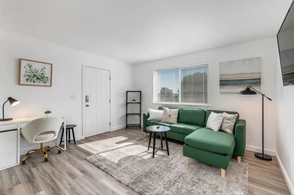 New Remodeled 1BR/1BA in DT Tacoma - 1 - Image 2