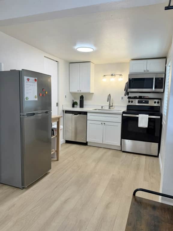 Renovated Tacoma Studio Cottage | Cozy Patio - Image 2
